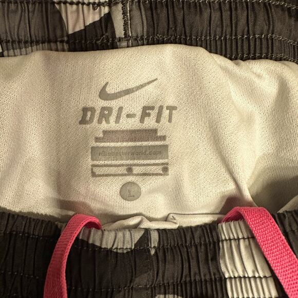 Nike Dri-Fit Neon Pink w/Black & Gray Camo Print Running Shorts Youth Large - Picture 2 of 4